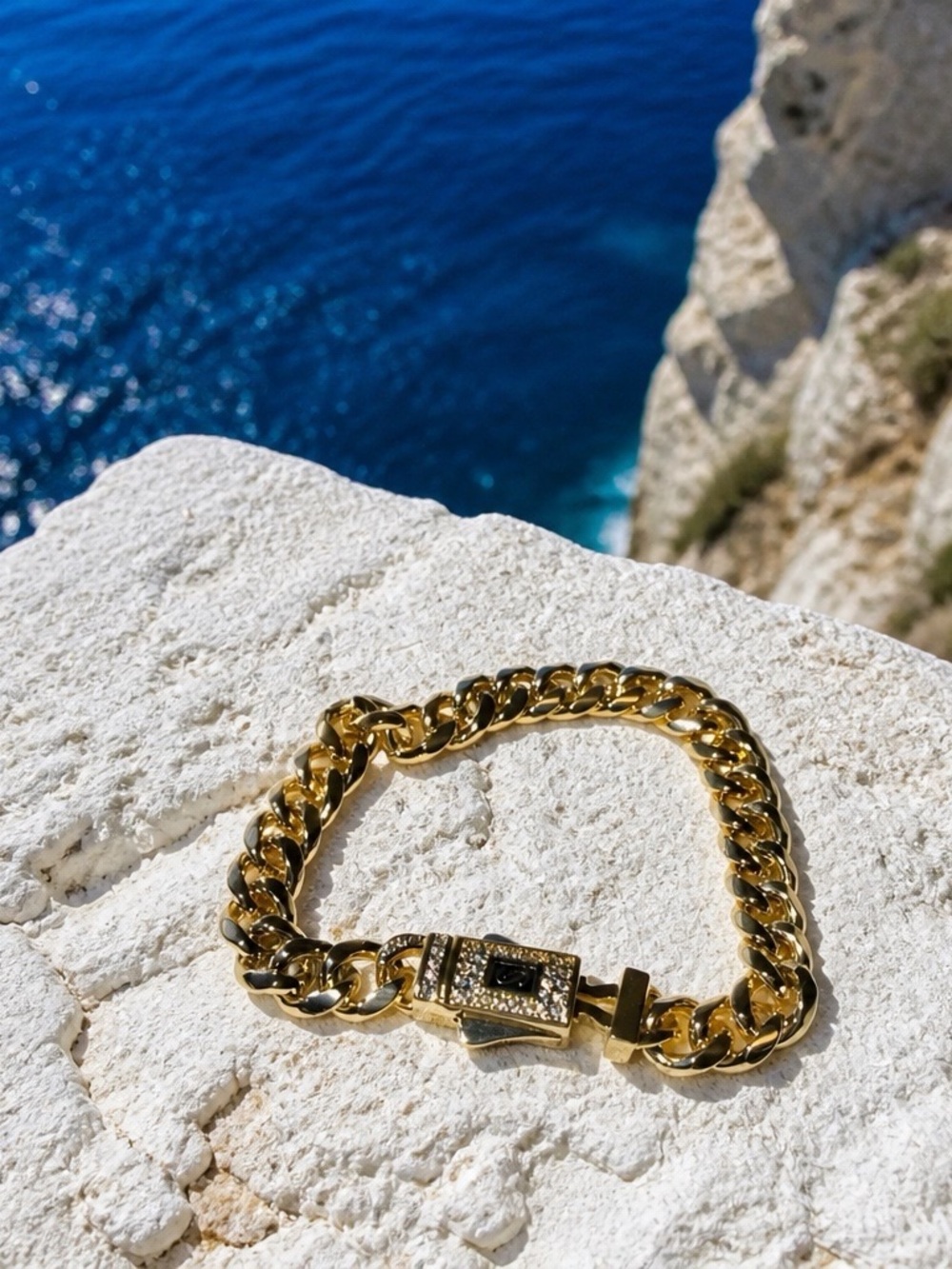 NEW MONACO 14K GOLD HOLLOW CUBAN WOMEN’S BRACELET - Picture 6 of 10